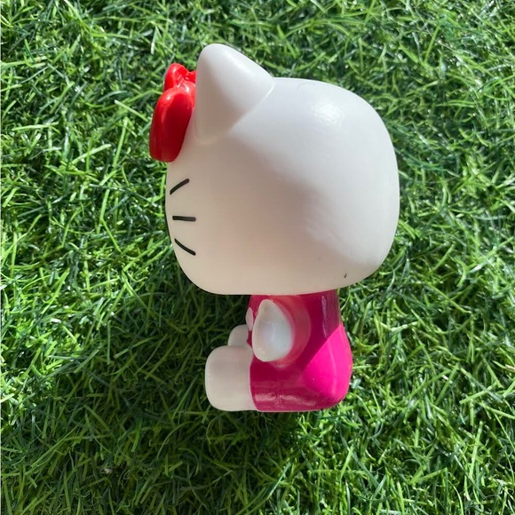 Hello Kitty Funko Pop Figurine Toy #57 brand new box is DAMAGED vintage - Picture 3 of 5